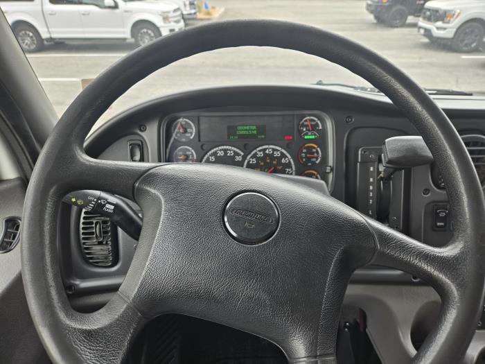 2018 Freightliner Business Class M2 106-2