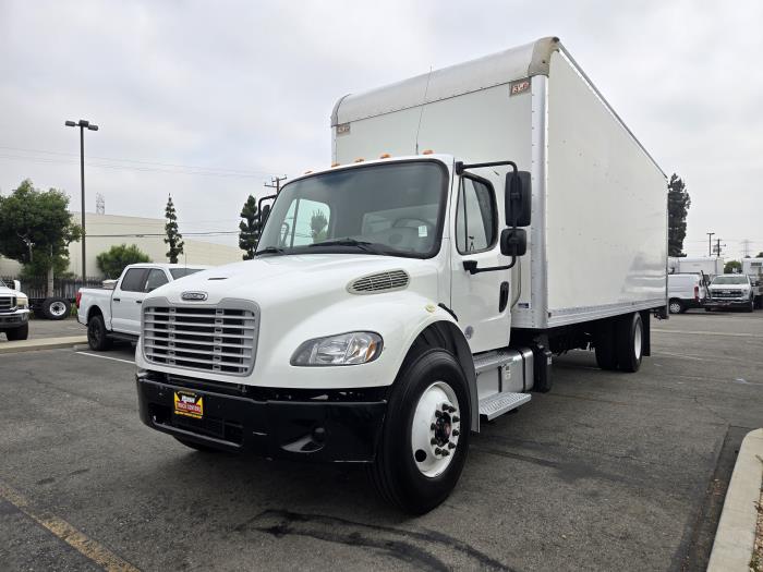2018 Freightliner Business Class M2 106-6