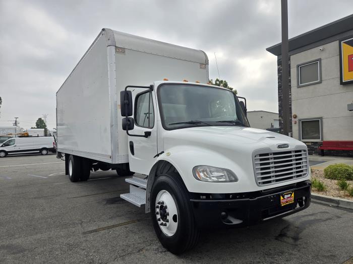 2018 Freightliner Business Class M2 106-8