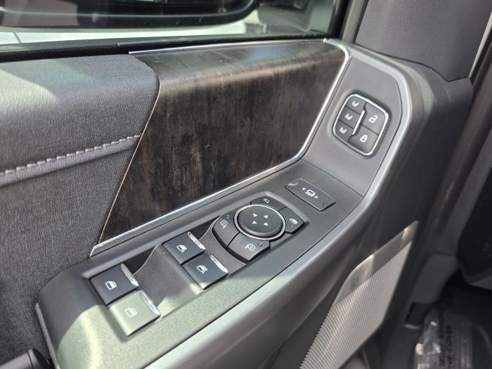 2025 Ford F-250-10