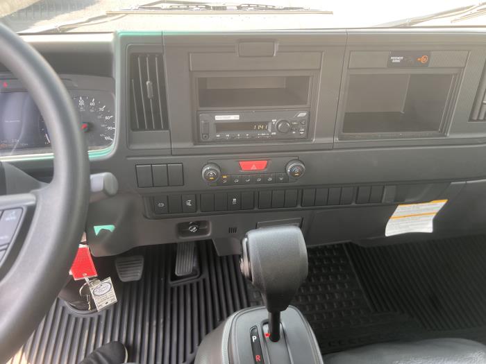 2025 Isuzu NPR-XD-17