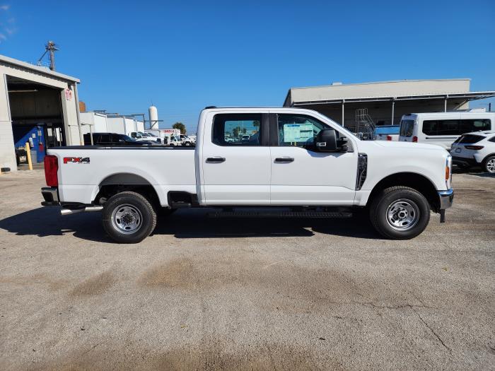 2025 Ford F-250-4