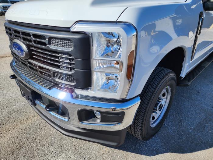 2025 Ford F-250-9