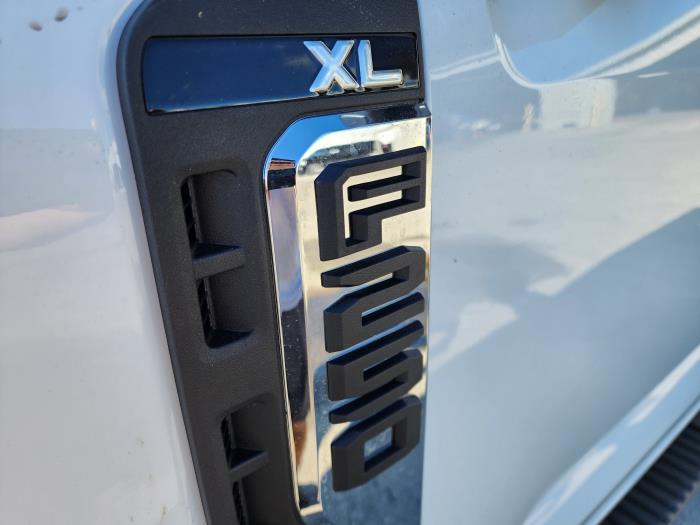 2025 Ford F-250-11