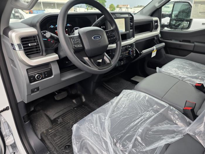 2025 Ford F-250-16