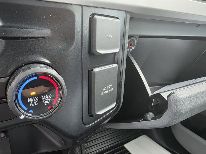2025 Ford F-250-21
