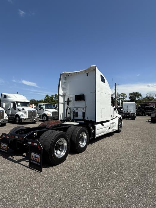 2022 Peterbilt 579-5