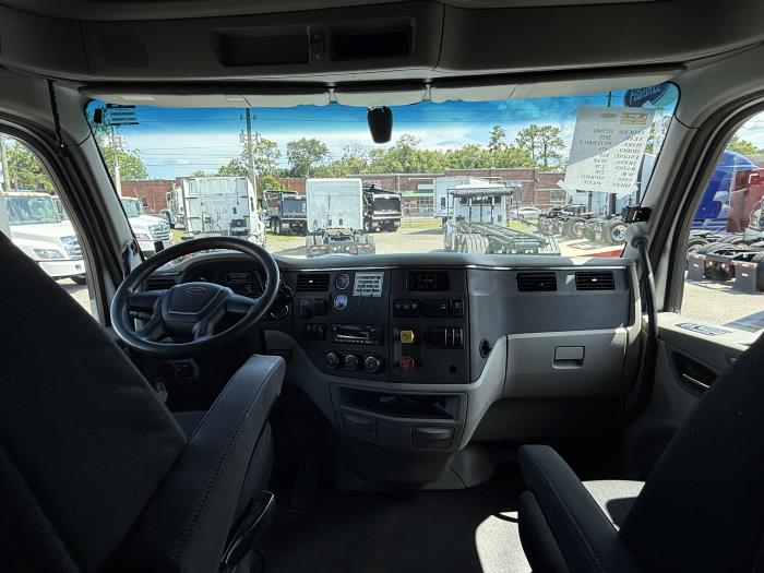 2022 Peterbilt 579-20