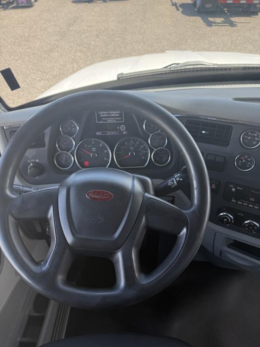 2022 Peterbilt 579-23