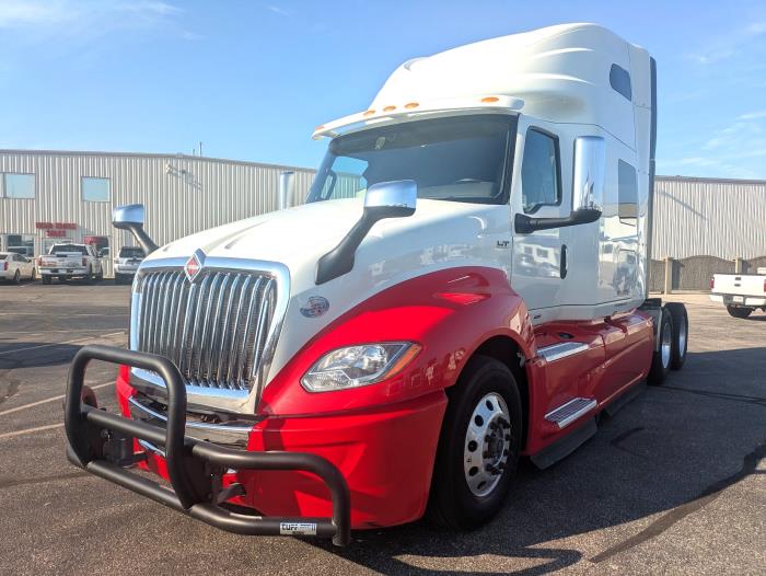 2022 International LT625-1