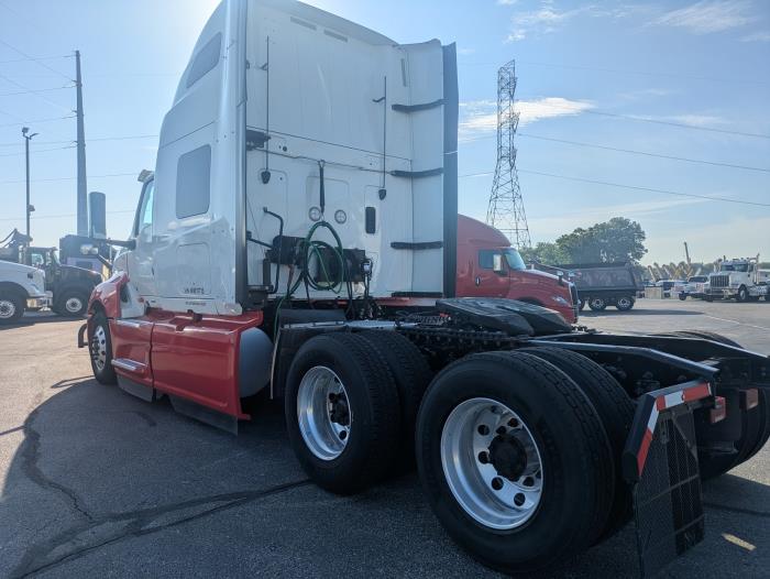 2022 International LT625-6
