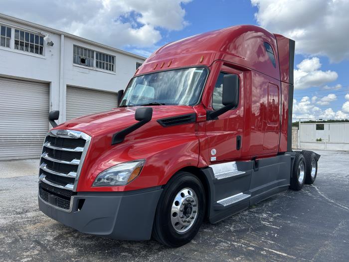 2022 Freightliner Cascadia-1