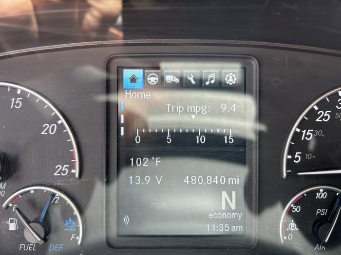 2022 Freightliner Cascadia-18