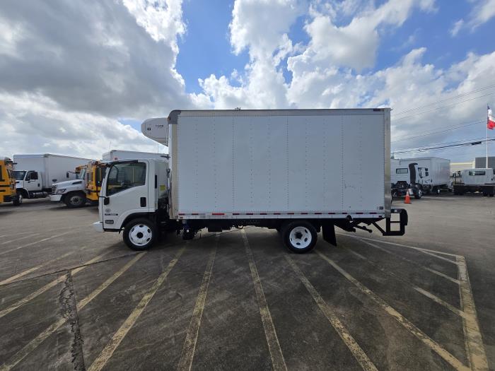 2018 Isuzu NRR-2
