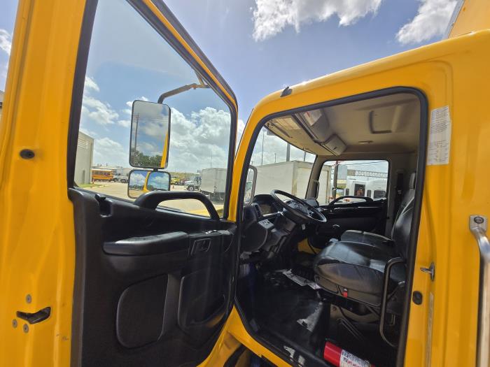 2020 Hino 268A-9