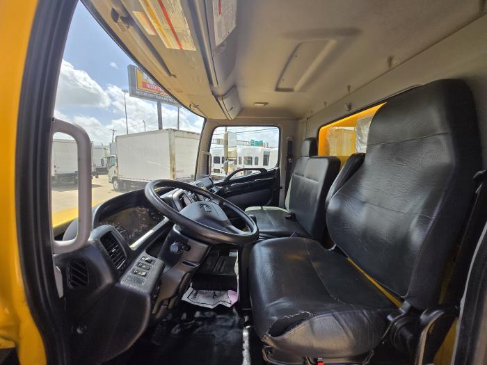 2020 Hino 268A-10