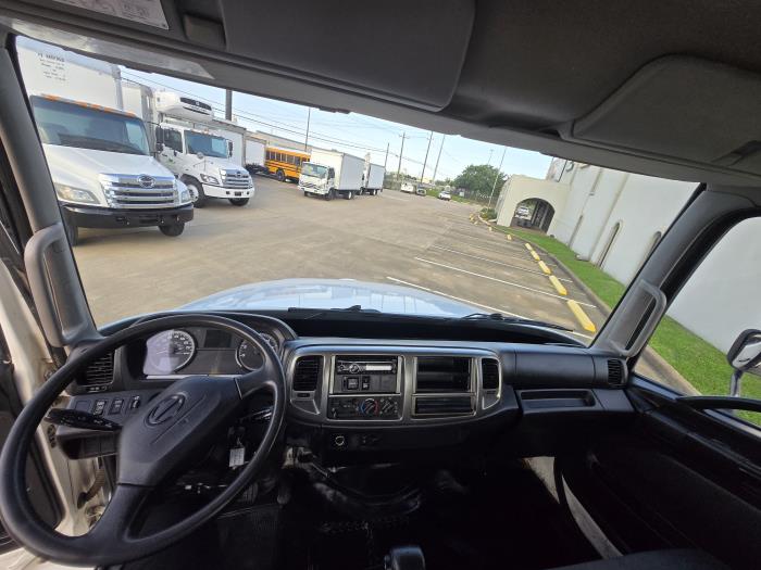 2016 Hino 268-12