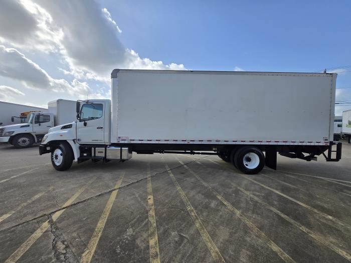 2019 Hino 268-2