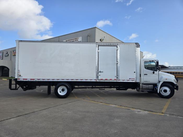 2019 Hino 268-6