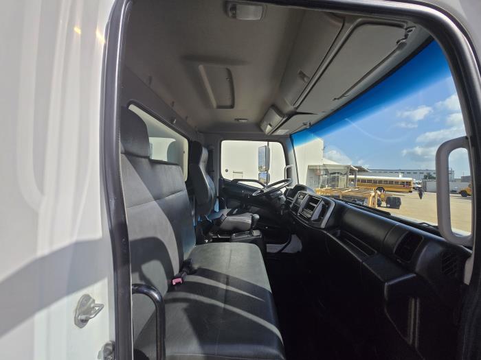 2019 Hino 268-13