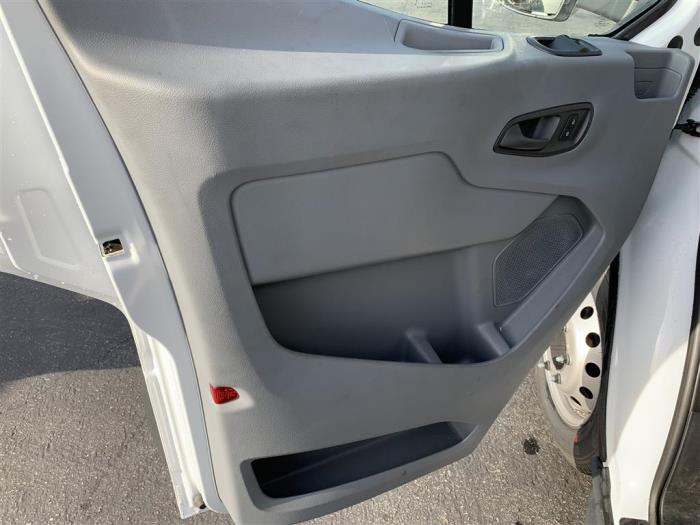 2025 Ford Transit 350 HD-17