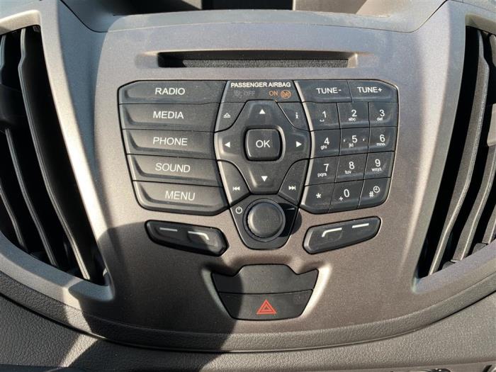 2025 Ford Transit 350 HD-21