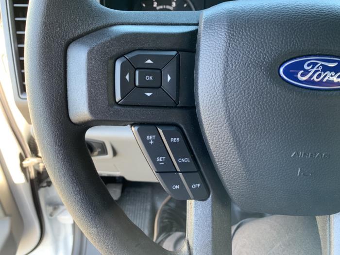 2025 Ford F-550-29