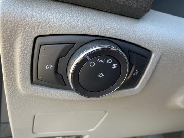 2025 Ford F-550-30