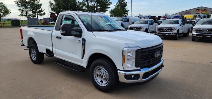 2025 Ford F-350-8