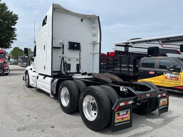 2022 Peterbilt 579-3