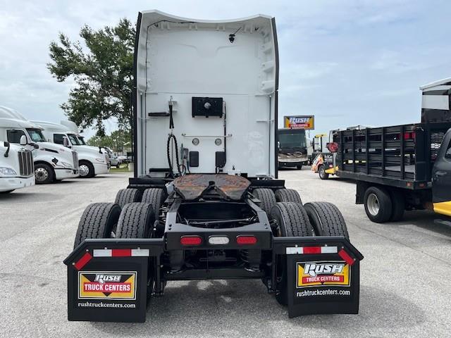 2022 Peterbilt 579-6
