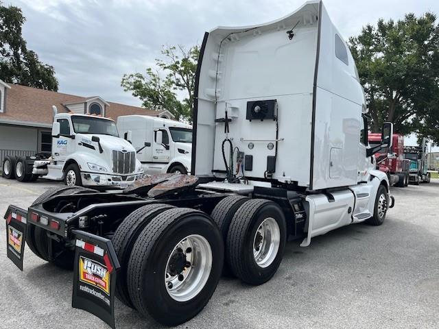 2022 Peterbilt 579-7
