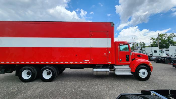 2020 Peterbilt 348-6