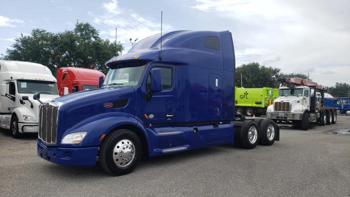 2022 Peterbilt 579-1