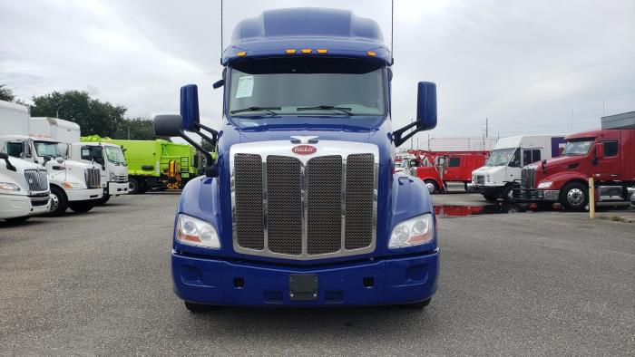 2022 Peterbilt 579-3