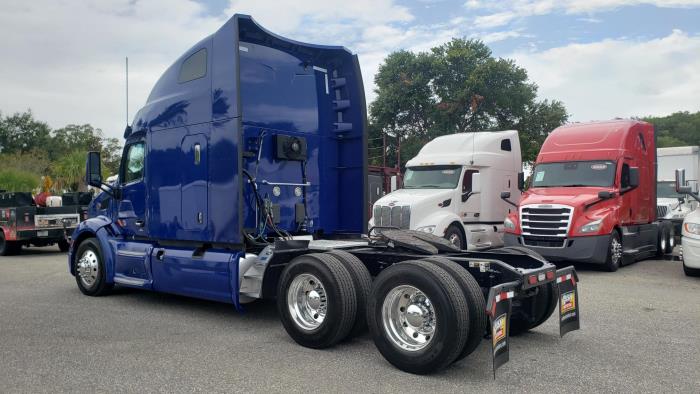 2022 Peterbilt 579-7