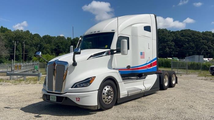 2024 Kenworth T680-2