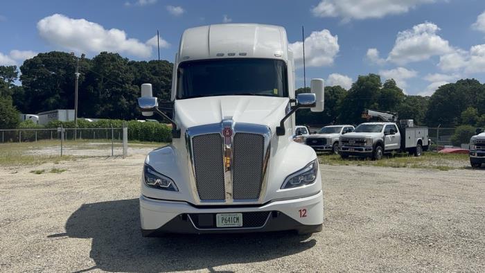 2024 Kenworth T680-3