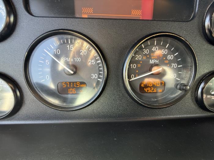 2019 Peterbilt 330-15
