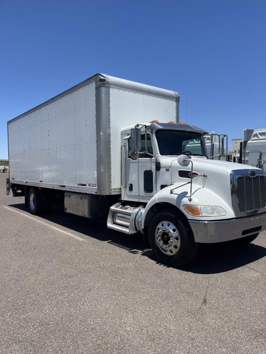 2019 Peterbilt 330-5