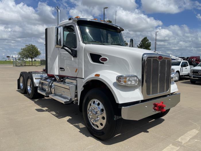 2022 Peterbilt 567-3