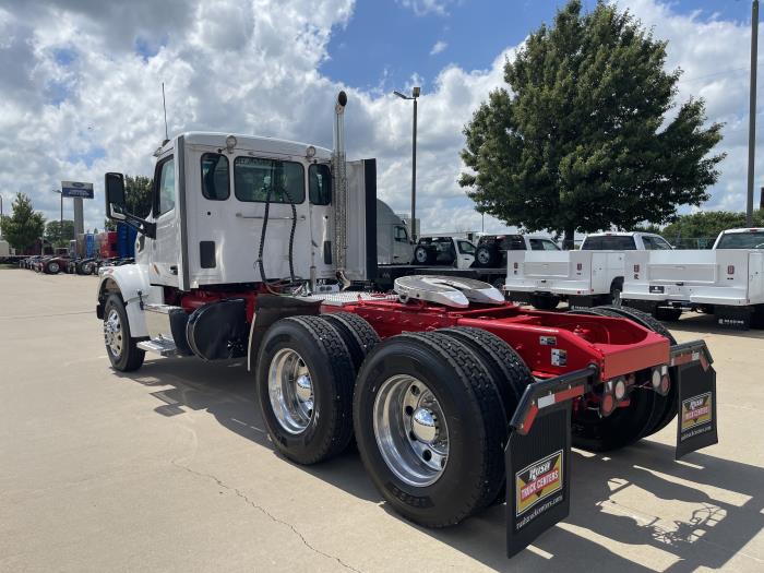 2022 Peterbilt 567-11