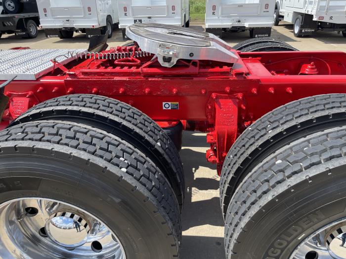 2022 Peterbilt 567-12