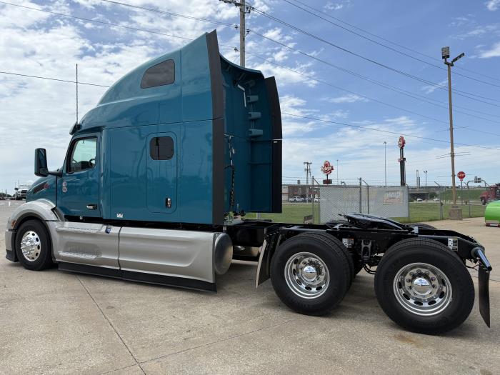 2026 Peterbilt 579-6