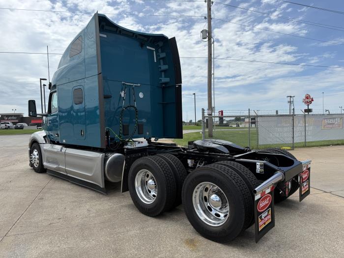 2026 Peterbilt 579-7