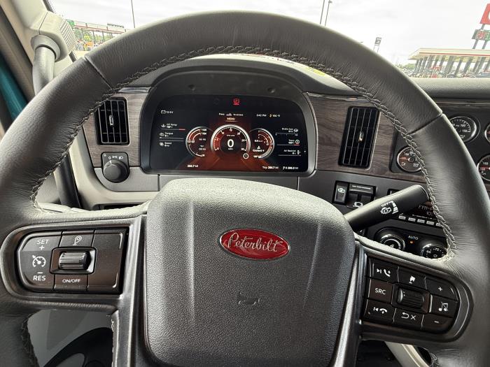 2026 Peterbilt 579-23