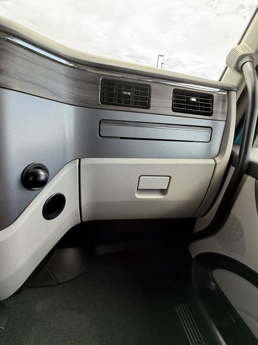 2026 Peterbilt 579-27