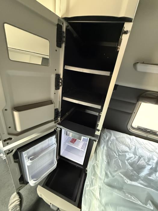 2026 Peterbilt 579-32