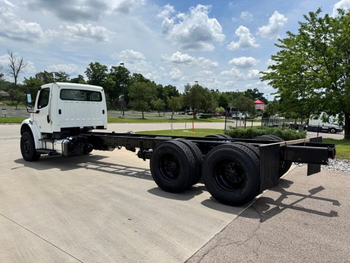 2020 Freightliner Business Class M2 106-6