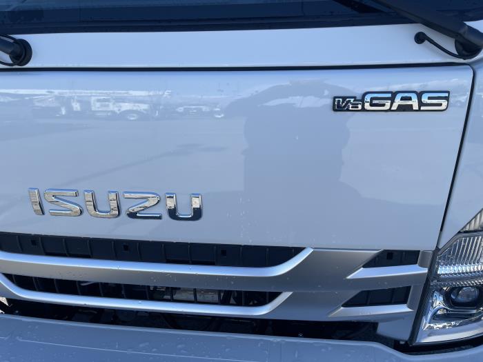 2025 Isuzu NRR-5